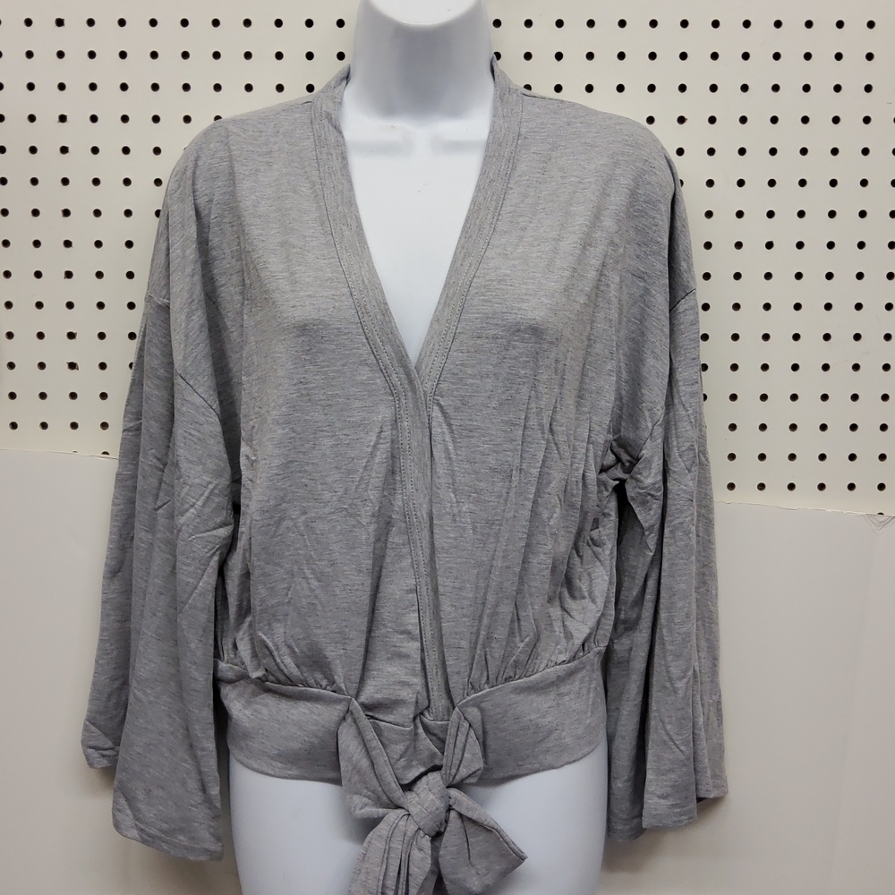 L love gray top large NWT